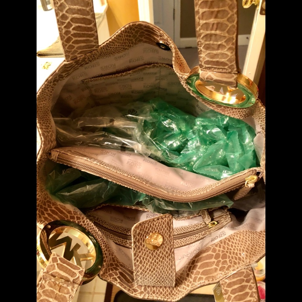 🆕MICHAEL KORS Large Fulton Tote 👜 *RARE!* - Picture 4 of 7
